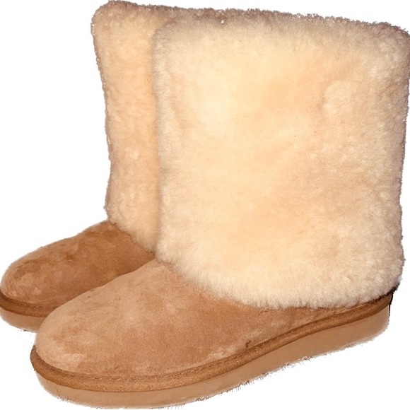 UGG Shoes - ❤️ UGG BOOTS